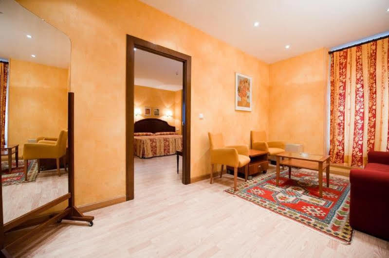 Hotel Cordon Burgo المظهر الخارجي الصورة