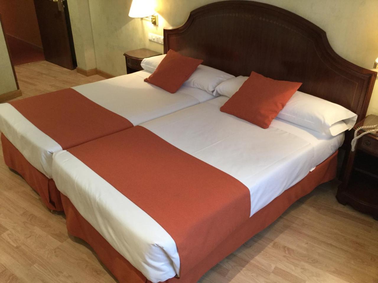 Hotel Cordon Burgo المظهر الخارجي الصورة